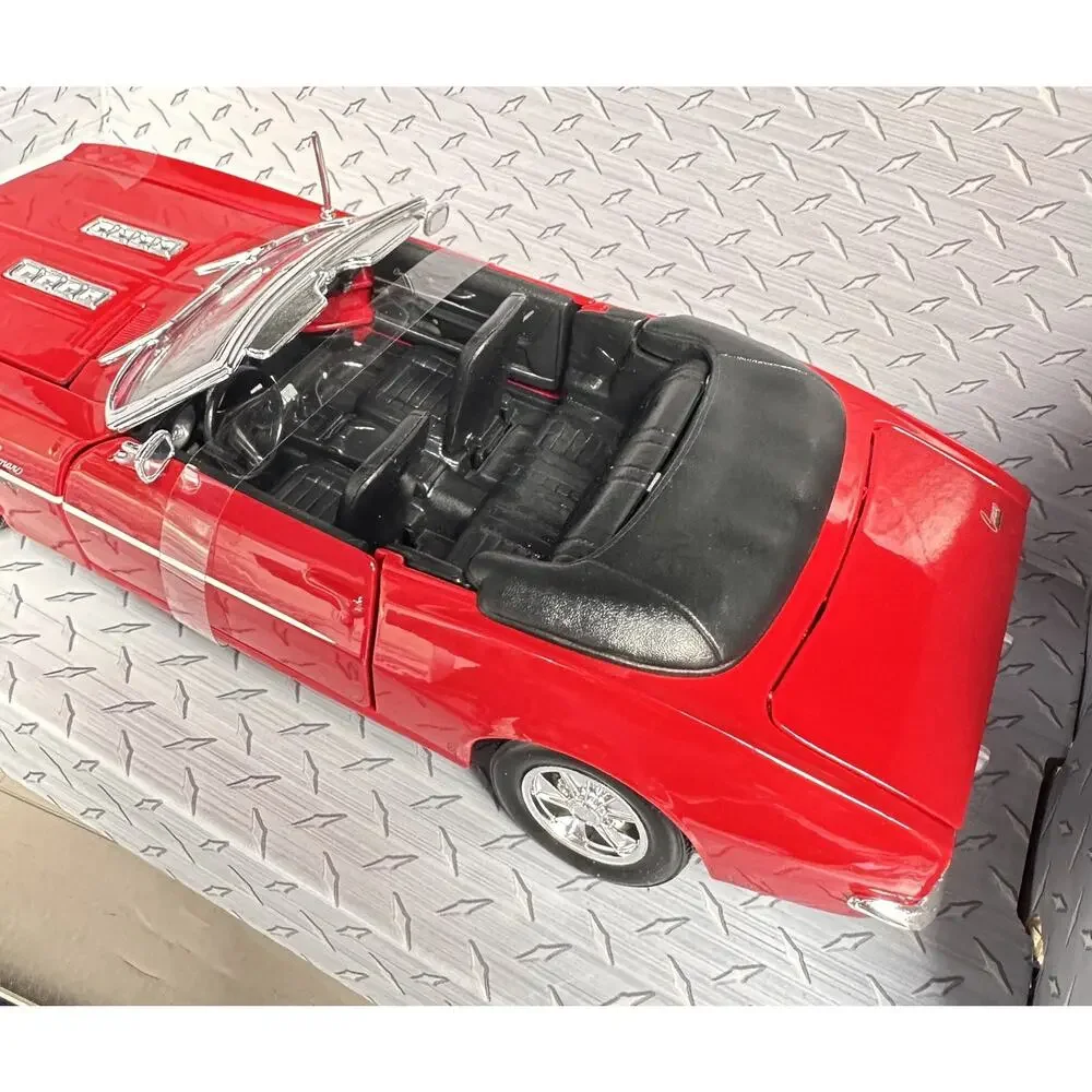 A-4 Maisto Special Edition 1968 Chevrolet Camaro SS 396 Convertible 1:24